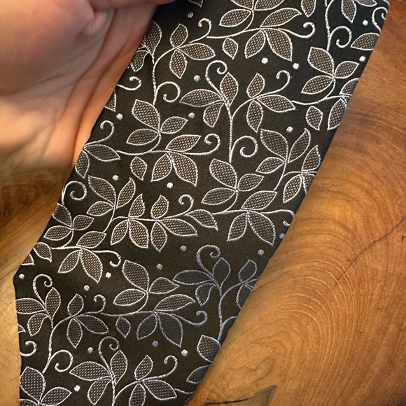 Ted Baker London Silk Ties Bundle - Picture 4 of 7